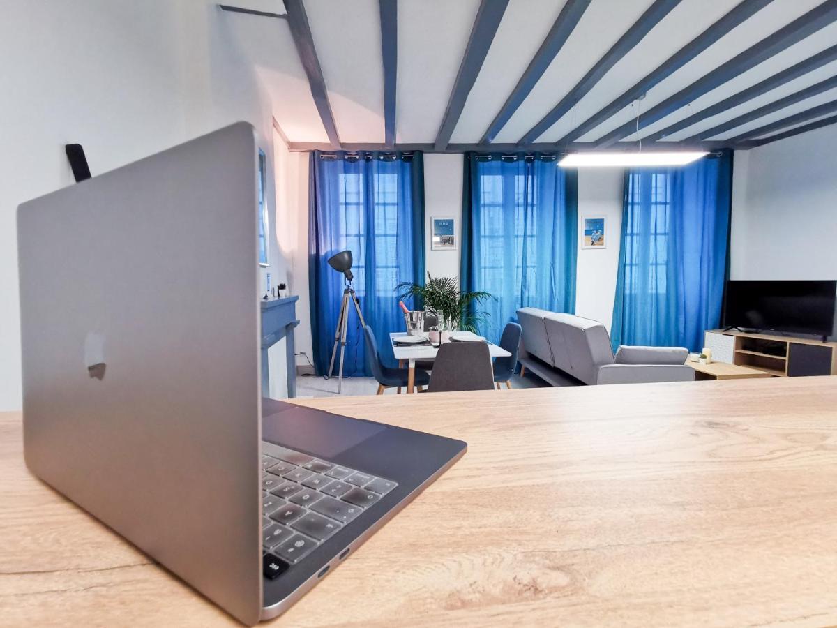 Appartement Ma Douce Charente - Superbe T3 Design Et Fonctionnel - Hyper Centre A Saintes Dış mekan fotoğraf