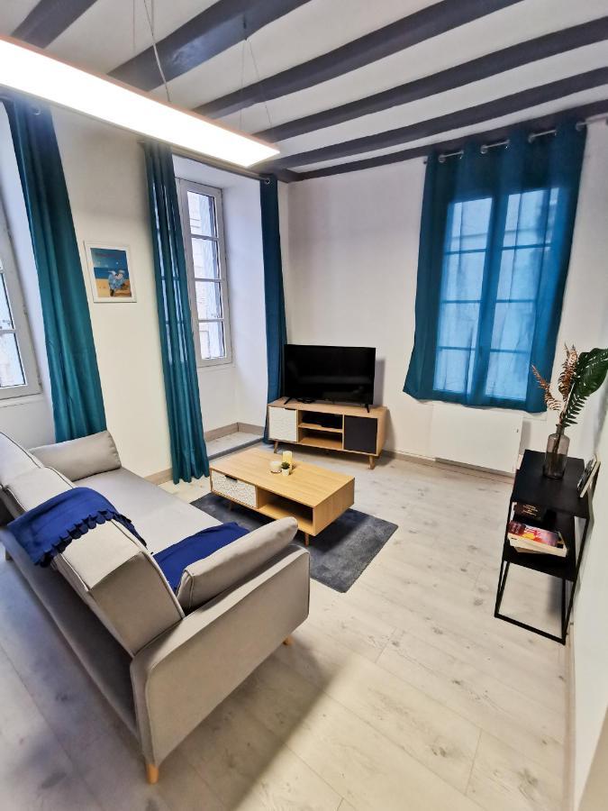 Appartement Ma Douce Charente - Superbe T3 Design Et Fonctionnel - Hyper Centre A Saintes Dış mekan fotoğraf