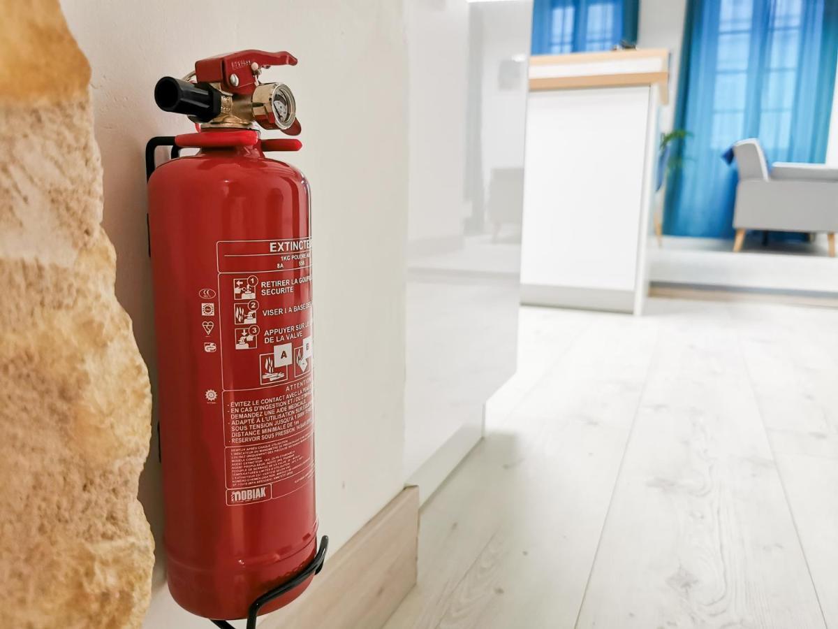 Appartement Ma Douce Charente - Superbe T3 Design Et Fonctionnel - Hyper Centre A Saintes Dış mekan fotoğraf