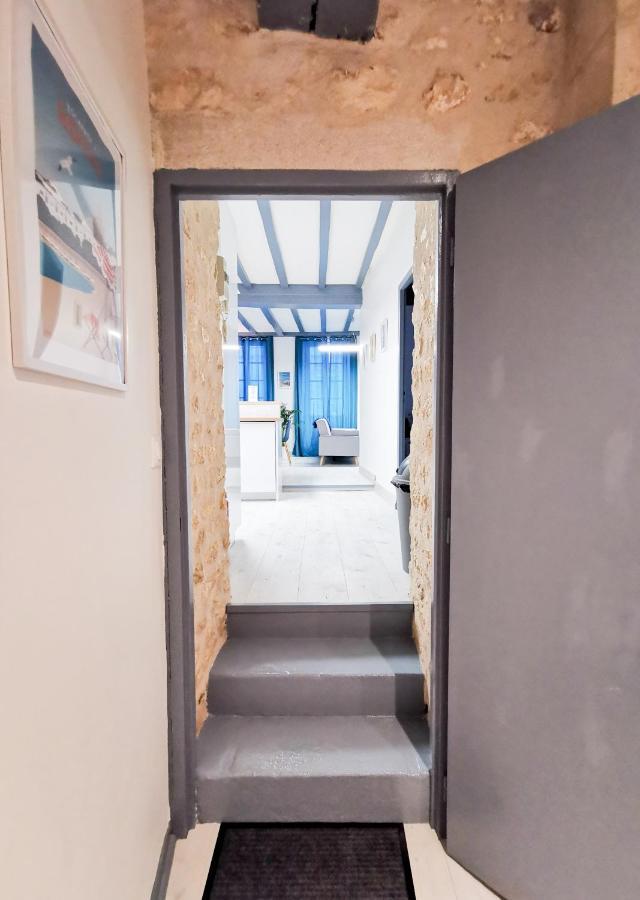 Appartement Ma Douce Charente - Superbe T3 Design Et Fonctionnel - Hyper Centre A Saintes Dış mekan fotoğraf