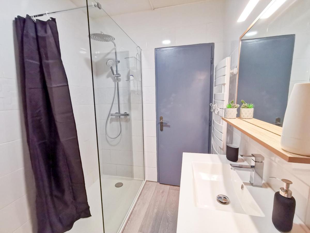 Appartement Ma Douce Charente - Superbe T3 Design Et Fonctionnel - Hyper Centre A Saintes Dış mekan fotoğraf